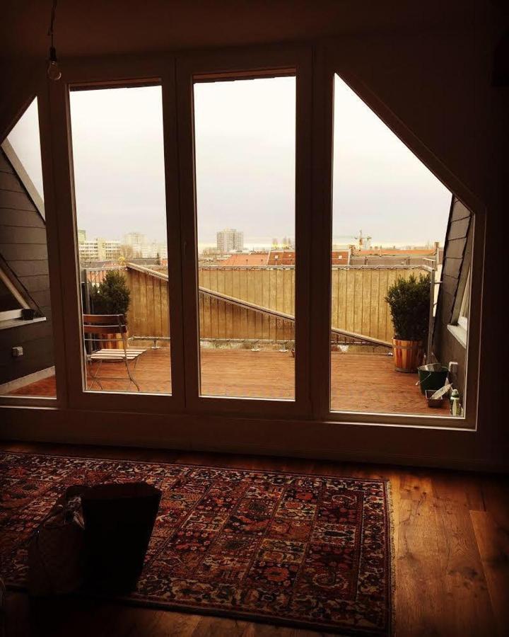 Helle Dachgeschosswohnung Für 8 Personen In Zentraler Lage Apartment